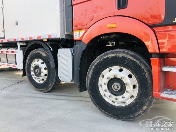 实拍解放J6P冷藏车 为啥不是气囊悬挂？