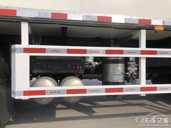 实拍解放J6P冷藏车 为啥不是气囊悬挂？