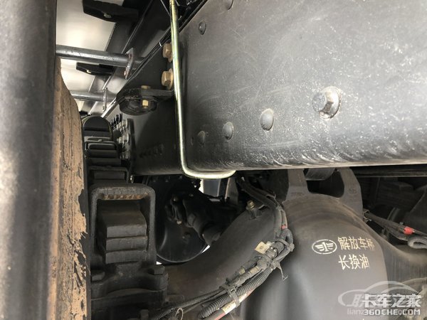 实拍解放J6P冷藏车 为啥不是气囊悬挂？