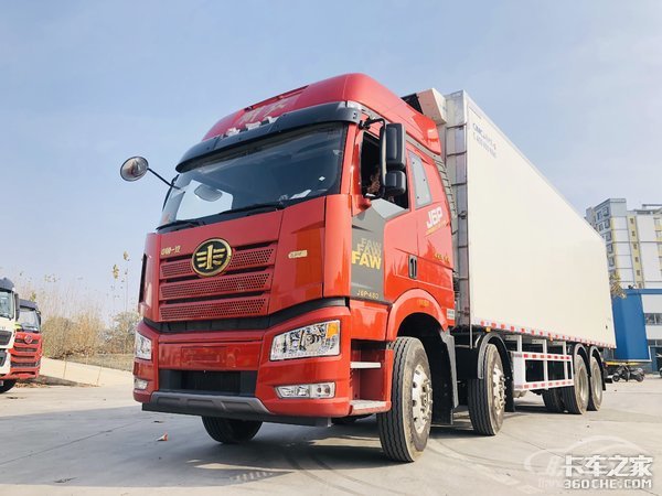 实拍解放J6P冷藏车 为啥不是气囊悬挂？
