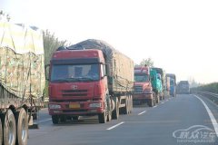 <b>过路费下降！8地调整货车高速收费标准</b>