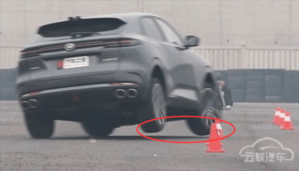 长安UNI-K麋鹿测试两轮离地险翻车！网友：太危险了