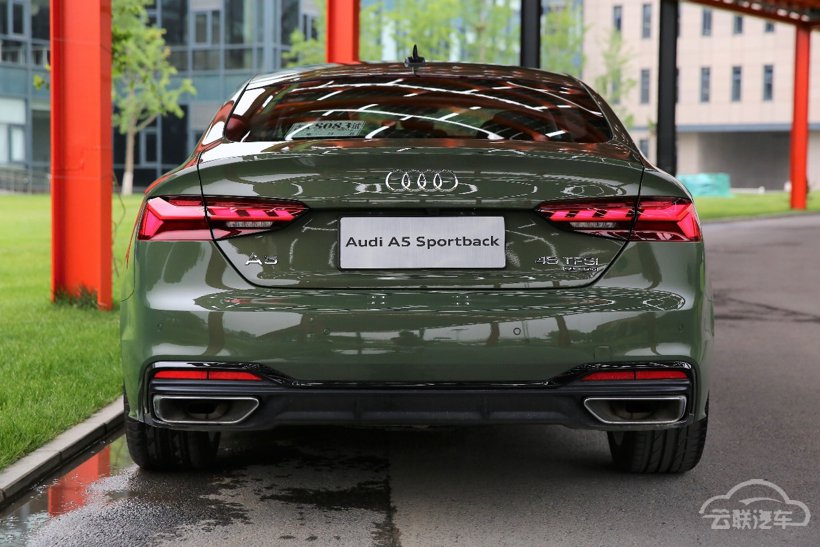 µA5 Sportback