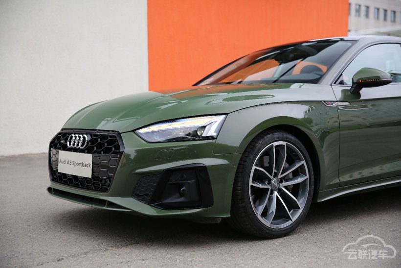 µA5 Sportback