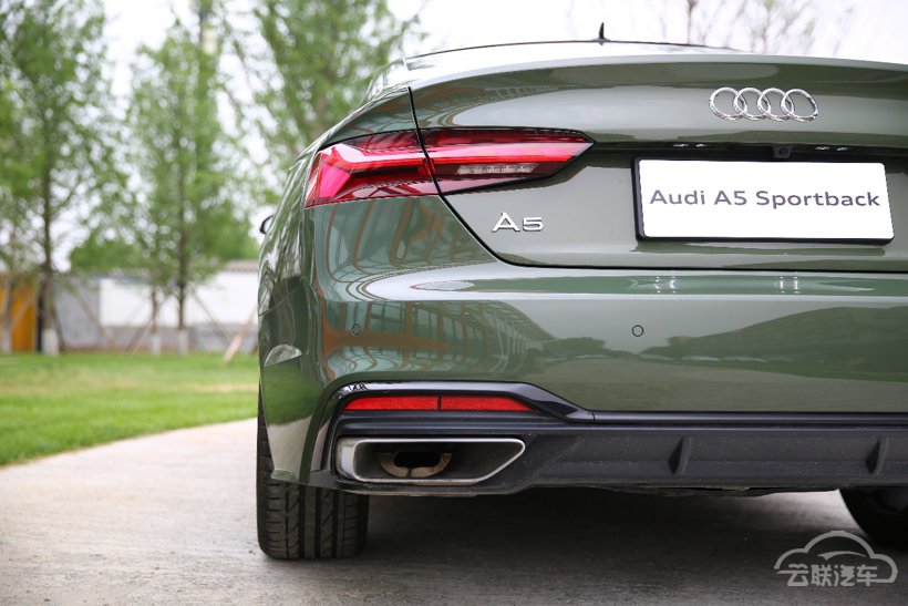 µA5 Sportback