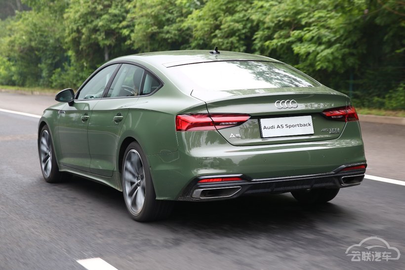 µA5 Sportback