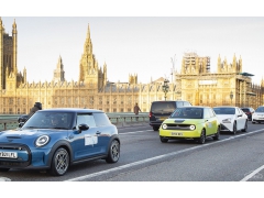 <b>英国汽车行业呼吁政府2030年前建230万根充电桩</b>