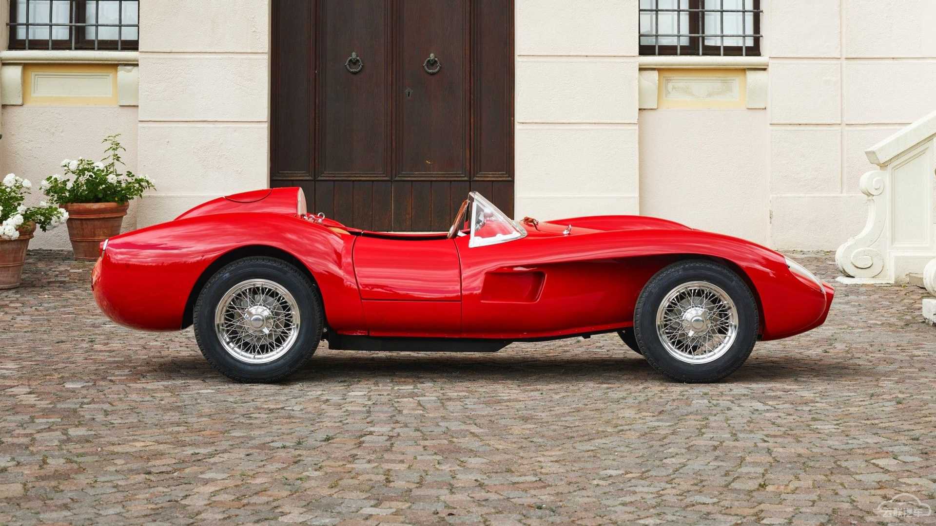 ferrari-testa-rossa-j-all-electric-scale-replica-8.jpg