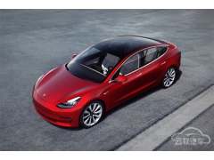 特斯拉Model 3过红绿灯时 5处气囊突然