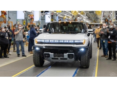 HUMMER EVʼ 汾ۼԼ70.3Ԫ/Ϊ529km