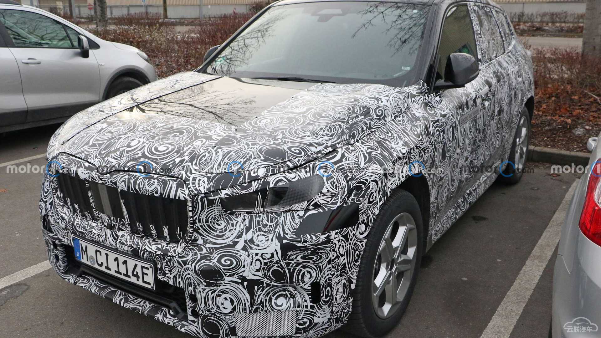 new-bmw-ix1-spy-shots (1).jpg