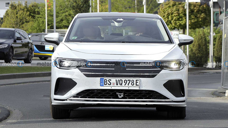 new-volkswagen-aero-b-spy-shots (2)_.jpg