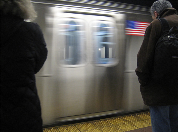 纽约地铁隧道终于要有手机信号了 10年后完工