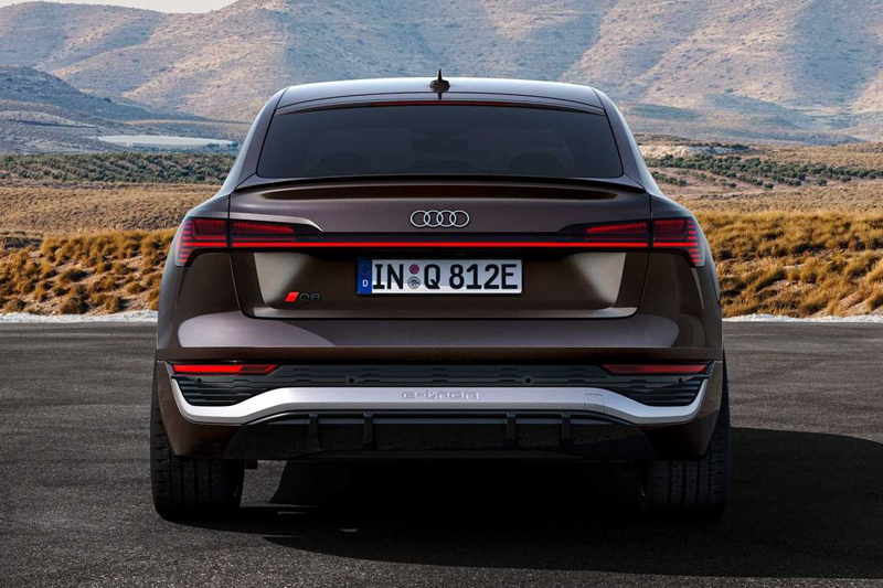 foto---audi-q8-e-tron-sportback-2023 (2)_副本.jpg