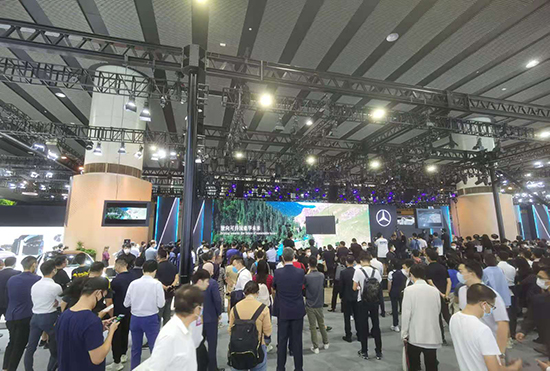 我眼中的广州车展：尽显消费升级 高档车成全场焦点