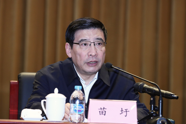 工信部部长苗圩：大力推动制造业高质量发展