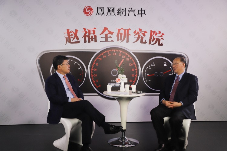 李骏：从“汽车定义软件”到“熵减”开发理念
