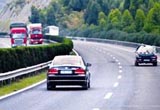 夏季开车跑高速 必须牢记这四点