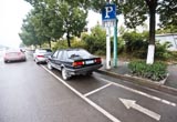 在这些地方停车停一次罚一次 勿在窄路停车