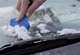 雪天用车注意事项 防止雨刮器冻住