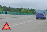 只要三步 教你在高速路上应对突发状