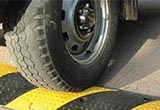 日常用车 应多检查轮胎定期给车内消毒